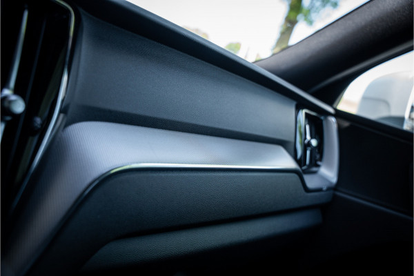 Volvo XC60 2.0 T5 R-Design Geartronic - Bussines Pack Connect - Winter-line