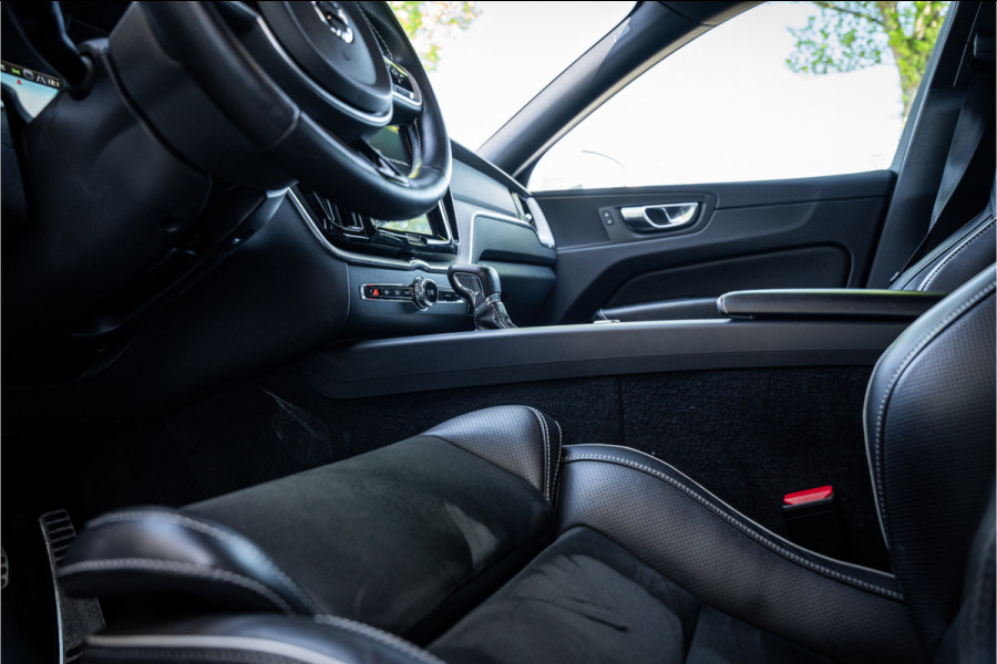 Volvo XC60 2.0 T5 R-Design Geartronic - Bussines Pack Connect - Winter-line