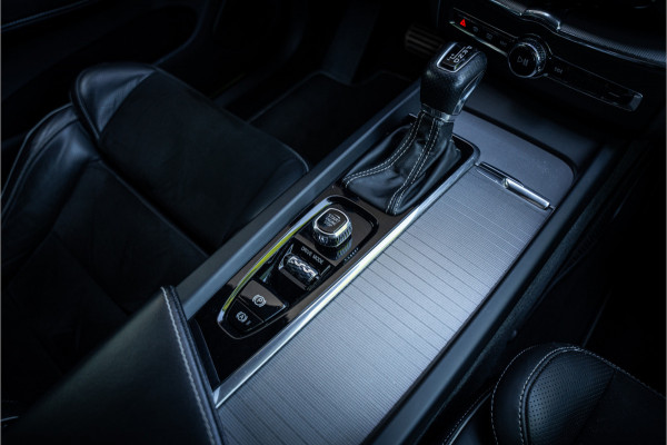 Volvo XC60 2.0 T5 R-Design Geartronic - Bussines Pack Connect - Winter-line