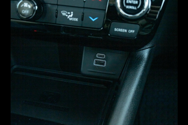 Jeep Compass 4xe 240 Plug-in Hybrid Electric North Star | Schuif/Kantel Dak | Bicolore | Blackline