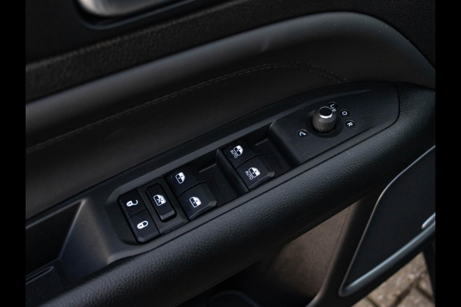 Jeep Compass 4xe 240 Plug-in Hybrid Electric North Star | Schuif/Kantel Dak | Bicolore | Blackline