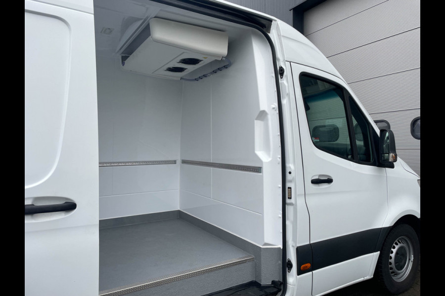 Mercedes-Benz Sprinter L3 H2 Automaat 317 MBUX Fabrieksgarantie 170PK Koelwagen Carrier Xarios 350 Dag & Nachtkoeling BPM Vrij