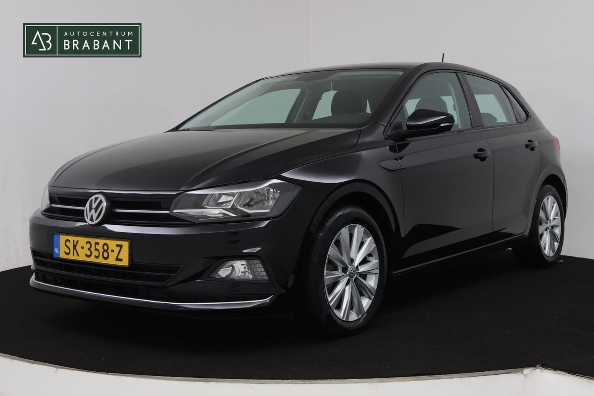 Volkswagen Polo 1.0 TSI Highline (PARKEERSENSOREN, NAVIGATIE, CARPLAY, CRUISE ADAPTIEF, AUTOMAAT, NL-AUTO) Volkswagen Polo 1.0 TSI Highline (PARKEERSENSOREN, NAVIGATIE, CARPLAY, CRUISE ADAPTIEF, AUTOMAAT, NL-AUTO)
