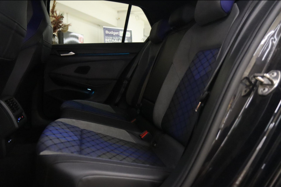 Volkswagen Golf 2.0 TSI R 4Motion PERFORMANCE /AKRA/PANO/HUD/IQ-LIGHT/H-K/BOMVOL