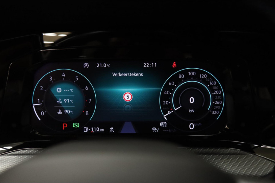 Volkswagen Golf 2.0 TSI R 4Motion PERFORMANCE /AKRA/PANO/HUD/IQ-LIGHT/H-K/BOMVOL