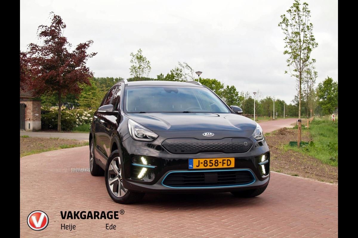 Kia e-Niro ExecutiveLine 64 kWh | Facelift Model | Camera | Apple Carplay | JBL | Cruise Control | Dealeronderhouden | Kia e-Niro ExecutiveLine 64 kWh | Facelift Model | Camera | Apple Carplay | JBL | Cruise Control | Dealeronderhouden |