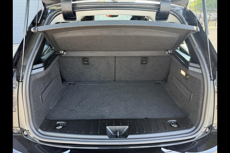 BMW i3 S 120Ah 42 kWh RoadStyle Edition 2e Eigenaar,Navi,Leder,184pk,Stoelverwarming,Dealer Onderhouden,Pdc V+A,Apk tot 01-2026