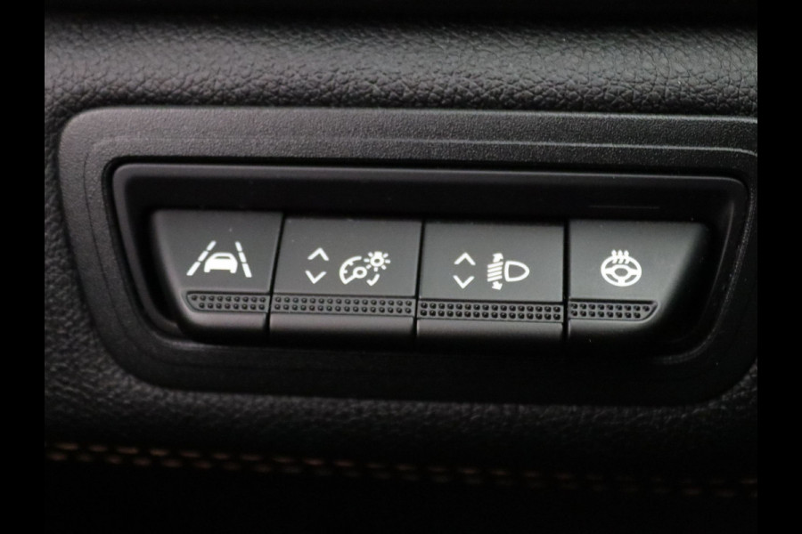 Renault Captur 1.3 TCe 130 Initiale Paris 360° Camera | Adapt. Cruise | Parkeersens. v+a | Stoel-/stuurverw. | Panoramadak