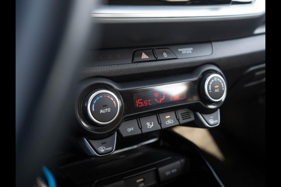 Kia Stonic 1.0 T-GDi MHEV DynamicLine | Navigatie | Achteruitrijcamera |