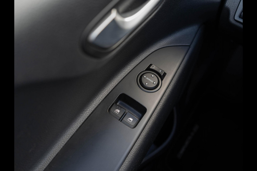 Kia Stonic 1.0 T-GDi MHEV DynamicLine | Navigatie | Achteruitrijcamera |