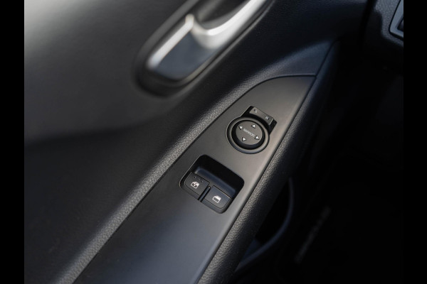 Kia Stonic 1.0 T-GDi MHEV DynamicLine | Navigatie | Achteruitrijcamera |