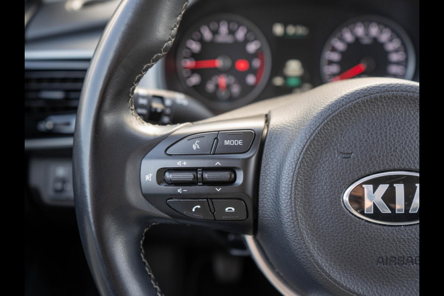 Kia Stonic 1.0 T-GDi MHEV DynamicLine | Navigatie | Achteruitrijcamera |