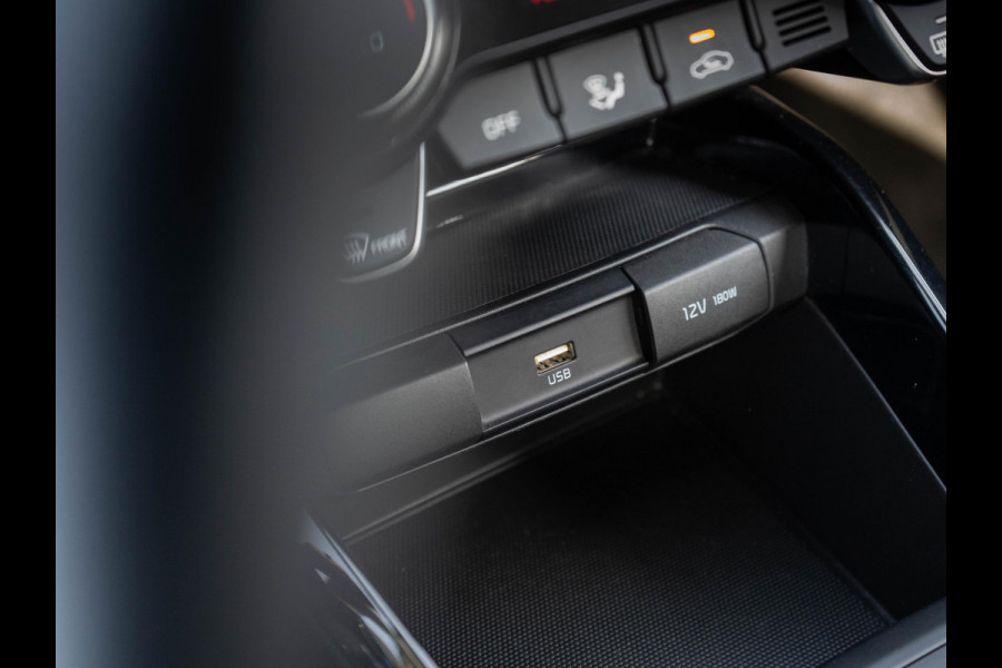 Kia Stonic 1.0 T-GDi MHEV DynamicLine | Navigatie | Achteruitrijcamera |