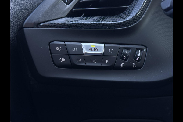 BMW 1-serie 116d Executive Ed. | Navi | Apple Carplay | Trekhaak |