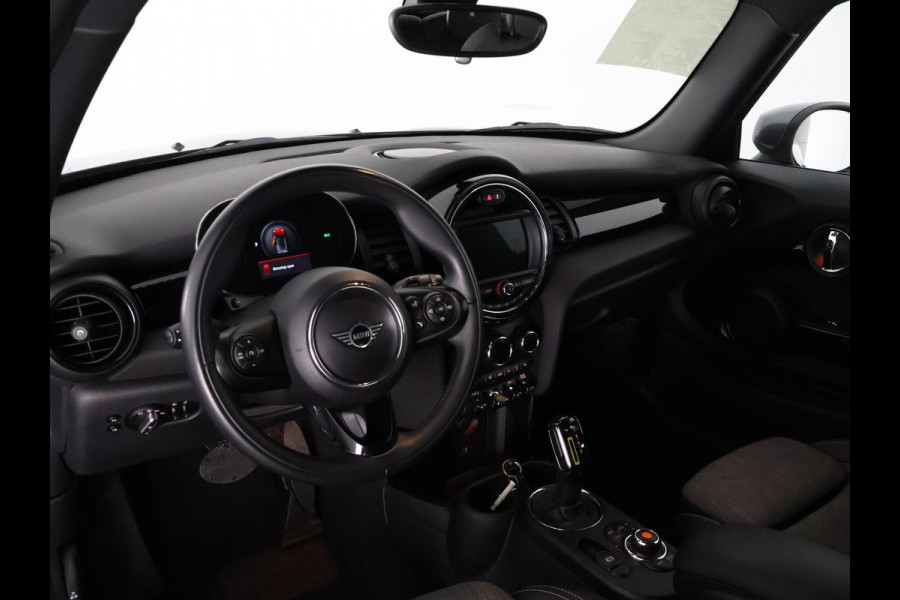 MINI Mini Electric Essential 33 kWh Cooper-S 184 pk | Half Leder | Camera |