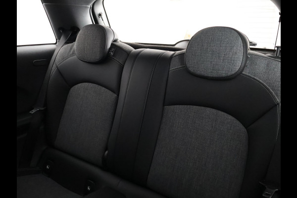 MINI Mini Electric Essential 33 kWh Cooper-S 184 pk | Half Leder | Camera |