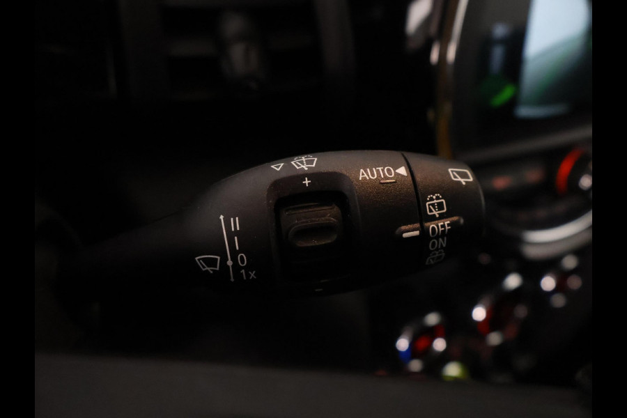 MINI Mini Electric Essential 33 kWh Cooper-S 184 pk | Half Leder | Camera |
