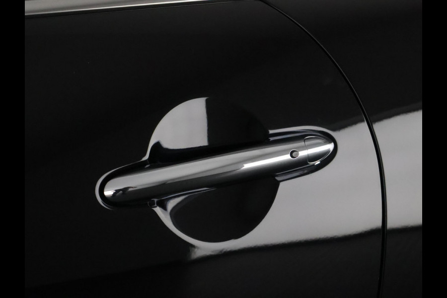MINI Mini Electric Essential 33 kWh Cooper-S 184 pk | Half Leder | Camera |