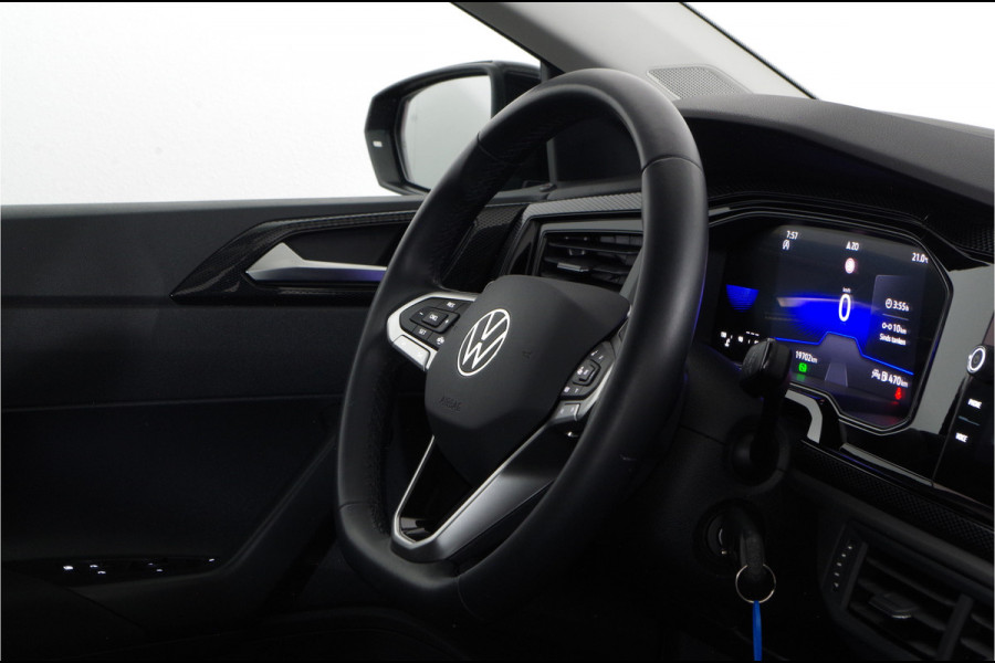 Volkswagen Polo 1.0 TSI Life > Automaat/Torsby velgen/Camera/stoelverwarming... | 2491 |