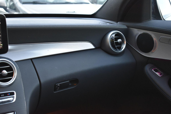 Mercedes-Benz C-Klasse Estate 300 e AMG Ambiance Multibeam Trekhaak Standkachel D.Hoek 360