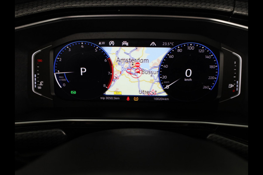 Volkswagen T-Cross 1.0 TSI Style 115PK | Automaat (DSG) | R Line | 18 Inch | Digitaal dashboard | Navigatie | Camera | Stoelverwarming