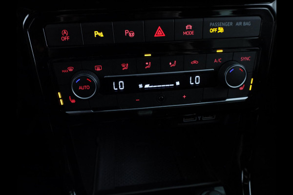 Volkswagen T-Cross 1.0 TSI Style 115PK | Automaat (DSG) | R Line | 18 Inch | Digitaal dashboard | Navigatie | Camera | Stoelverwarming