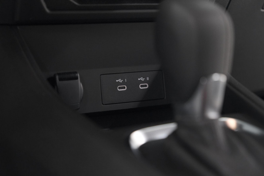 Renault Captur 1.6 E-Tech full hybrid 145 Techno | Camera | Apple Carplay | Parkeersensoren