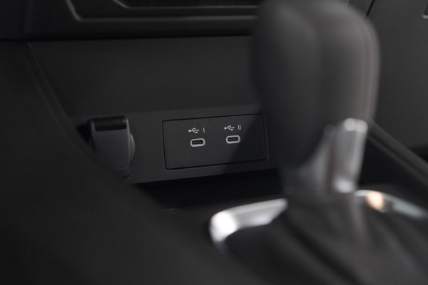 Renault Captur 1.6 E-Tech full hybrid 145 Techno | Camera | Apple Carplay | Parkeersensoren