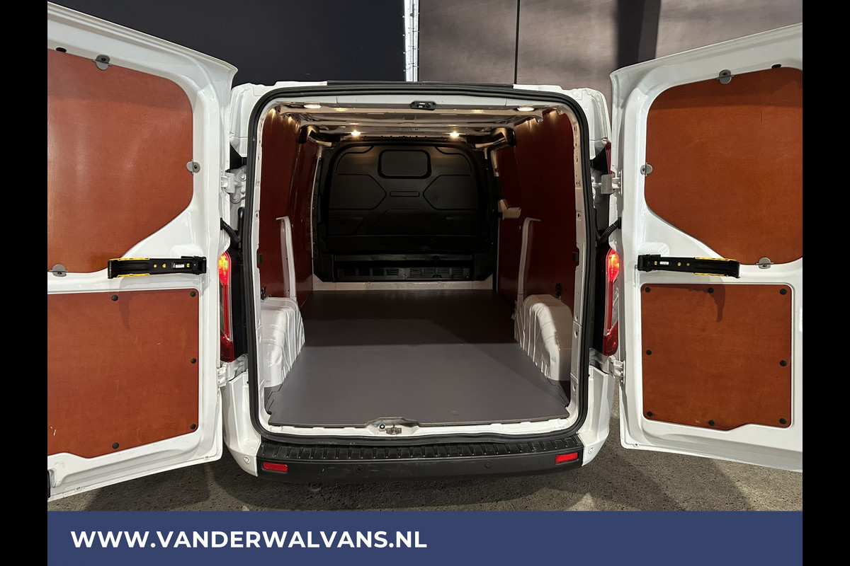 Ford Transit Custom 2.0 TDCI 130 pk L2H1 Euro6 Airco | LED | Cruisecontrol | Verwarmde voorruit | Parkeersensoren Bijrijdersbank, 2800kg trekvermogen Ford Transit Custom 2.0 TDCI 130 pk L2H1 Euro6 Airco | LED | Cruisecontrol | Verwarmde voorruit | Parkeersensoren Bijrijdersbank, 2800kg trekvermogen