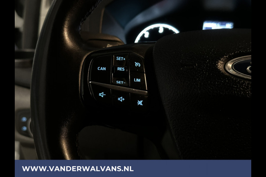 Ford Transit Custom 2.0 TDCI 130 pk L2H1 Euro6 Airco | LED | Cruisecontrol | Verwarmde voorruit | Parkeersensoren Bijrijdersbank, 2800kg trekvermogen