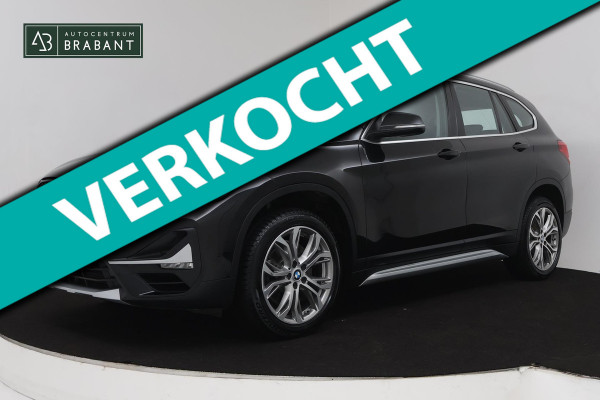 BMW X1 SDrive20i High Executive (PANORAMADAK, PARKEERSENSOREN, TREKHAAK AFNEEMBAAR, CRUISE, NL-AUTO, DEALER ONDERHOUDEN)