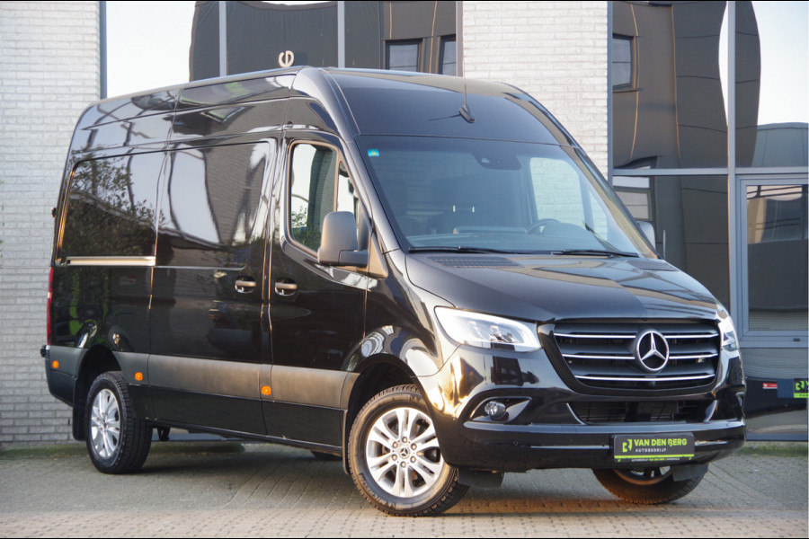 Mercedes-Benz Sprinter 319 3.0 V6 CDI L2H2 AUT. LED, ADAPT. CRUISE, 3.5T TREKHAAK, 38.000KM! 360 CAMERA, MBUX 10.25'', CLIMA, STOELVERWARMING, STANDKAC