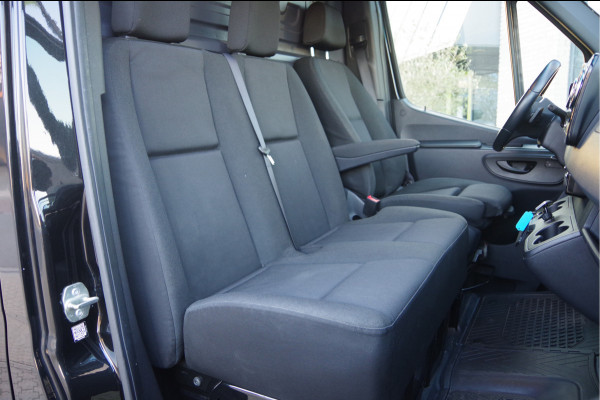 Mercedes-Benz Sprinter 319 3.0 V6 CDI L2H2 AUT. LED, ADAPT. CRUISE, 3.5T TREKHAAK, 38.000KM! 360 CAMERA, MBUX 10.25'', CLIMA, STOELVERWARMING, STANDKAC
