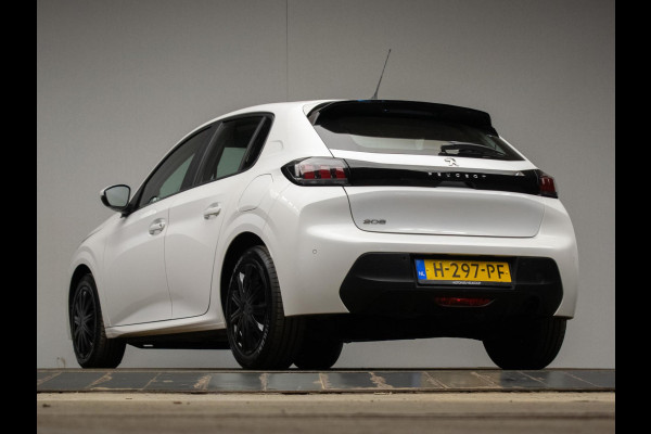 Peugeot 208 1.2 PureTech Blue Lease Active Sport (APPLE CARPLAY,NAVI,CRUISE,CLIMATE,PDC,LED,SPORTSTOELEN,NETTE STAAT)