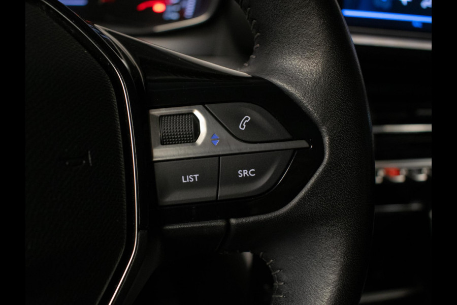 Peugeot 208 1.2 PureTech Blue Lease Active Sport (APPLE CARPLAY,NAVI,CRUISE,CLIMATE,PDC,LED,SPORTSTOELEN,NETTE STAAT)