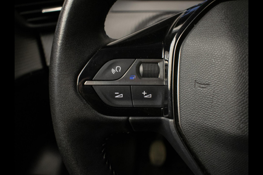 Peugeot 208 1.2 PureTech Blue Lease Active Sport (APPLE CARPLAY,NAVI,CRUISE,CLIMATE,PDC,LED,SPORTSTOELEN,NETTE STAAT)