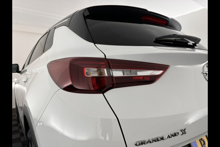 Opel Grandland X 1.2 Turbo Innovation+-Pack *PANO | SIENA-FULL-LEATHER | FULL-LED | DENON-AUDIO | DAB | CAMERA | KEYLESS | ERGONOMIC-COMFORT-SEATS | HEATED-SEATS | LANE-ASSIST | ECC | AMBIENT-LIGHT | PDC | CRUISE | 18''ALU *