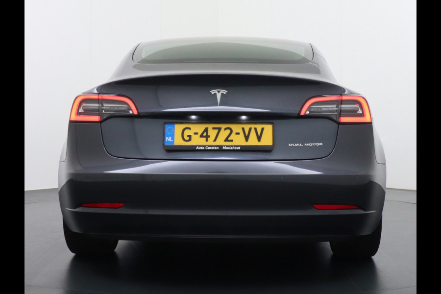 Tesla Model 3 Long Range AWD 75kWh 463PK Trekhaak 19" FSD-Computer 3 Premium Audio 4wd AutoPilot Panoramadak Camera's Leer Adaptive-Cruise-Con Keyless Stoel en achterbank verwarming Electr.Stoelen+Memory+Easy-Entry WiFi 1e Eigenaar Org. Nederlandse Auto Garantie op Accu/Motor tot 29-12-2027/192.000km