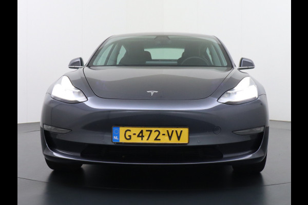 Tesla Model 3 Long Range AWD 75kWh 463PK Trekhaak 19" FSD-Computer 3 Premium Audio 4wd AutoPilot Panoramadak Camera's Leer Adaptive-Cruise-Con Keyless Stoel en achterbank verwarming Electr.Stoelen+Memory+Easy-Entry WiFi 1e Eigenaar Org. Nederlandse Auto Garantie op Accu/Motor tot 29-12-2027/192.000km