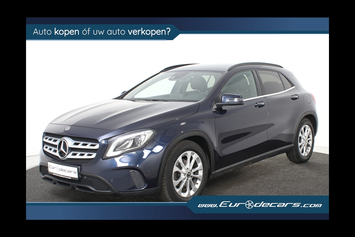 Mercedes-Benz GLA 180 *1ste Eigenaar*Navigatie*Leer*PDC* Mercedes-Benz GLA 180 *1ste Eigenaar*Navigatie*Leer*PDC*