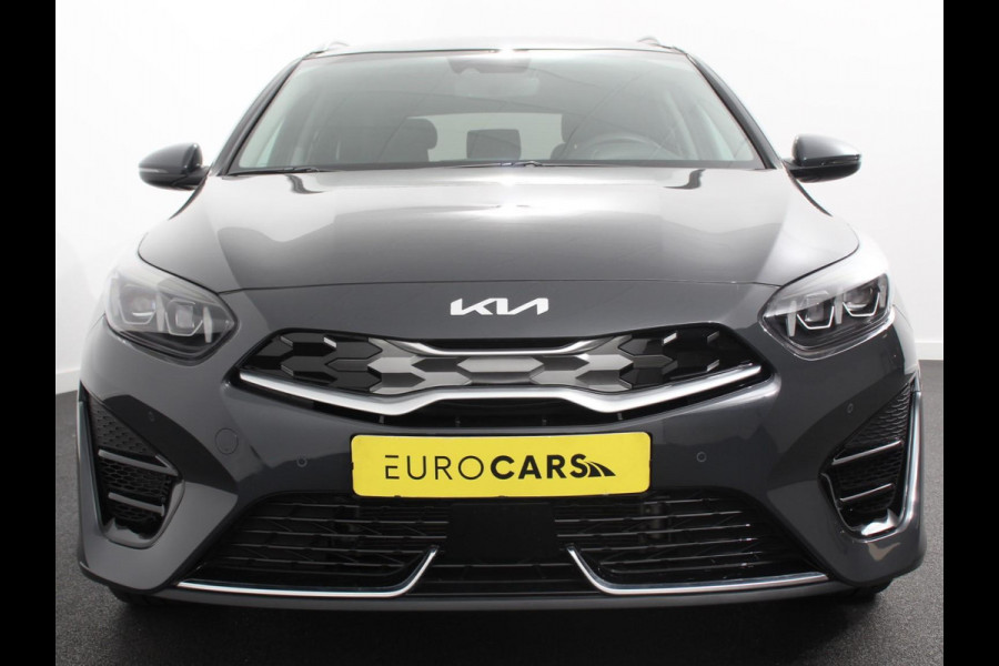 Kia Ceed Sportswagon 1.6 GDI PHEV DynamicLine | DEMO ! | Climate control Achteruitrij camera Parkeersensoren Adaptive cruise control Verwarmde voorstoelen LED Navigatie Stuurverwarming Apple Carplay/ Android Auto