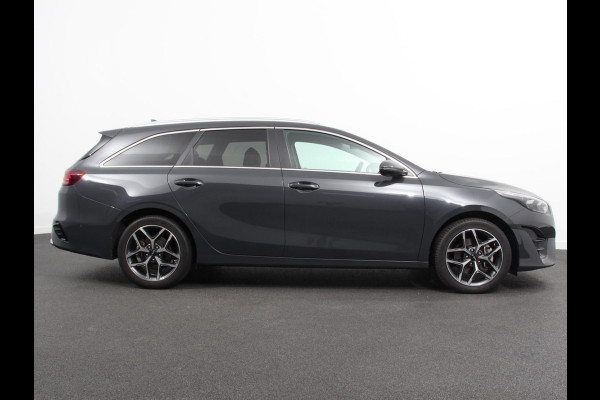 Kia Ceed Sportswagon 1.6 GDI PHEV DynamicLine | DEMO ! | Climate control Achteruitrij camera Parkeersensoren Adaptive cruise control Verwarmde voorstoelen LED Navigatie Stuurverwarming Apple Carplay/ Android Auto