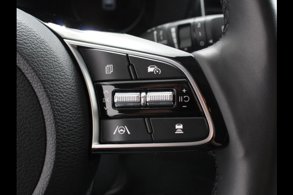 Kia Ceed Sportswagon 1.6 GDI PHEV DynamicLine | DEMO ! | Climate control Achteruitrij camera Parkeersensoren Adaptive cruise control Verwarmde voorstoelen LED Navigatie Stuurverwarming Apple Carplay/ Android Auto