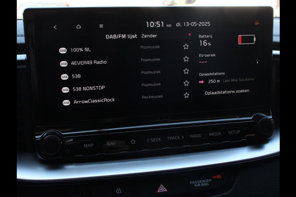 Kia Ceed Sportswagon 1.6 GDI PHEV DynamicLine | DEMO ! | Climate control Achteruitrij camera Parkeersensoren Adaptive cruise control Verwarmde voorstoelen LED Navigatie Stuurverwarming Apple Carplay/ Android Auto