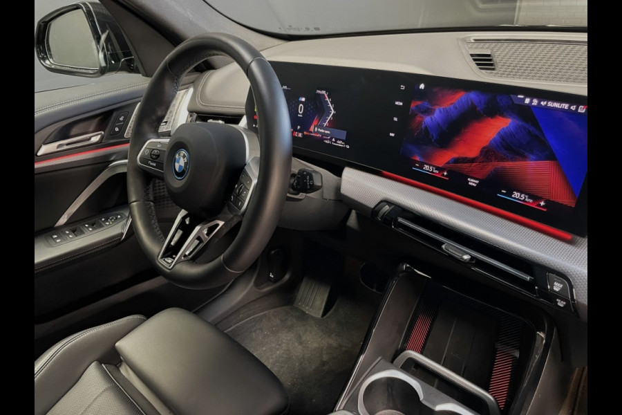 BMW X1 x-Drive 25e M-Sport/20 inch/trekhaak/elec stoelen/leer/harman ka