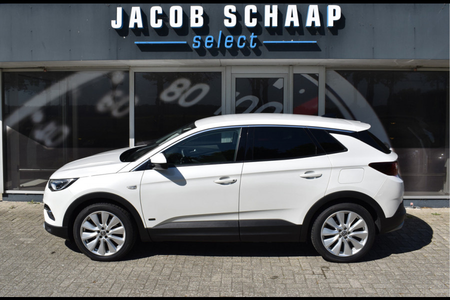 Opel Grandland X 1.6 Turbo Hybrid4 Business Executive / Parkeerhulp / 301 PK / LED / 4X4 / Apple Carplay- android auto / Automaat