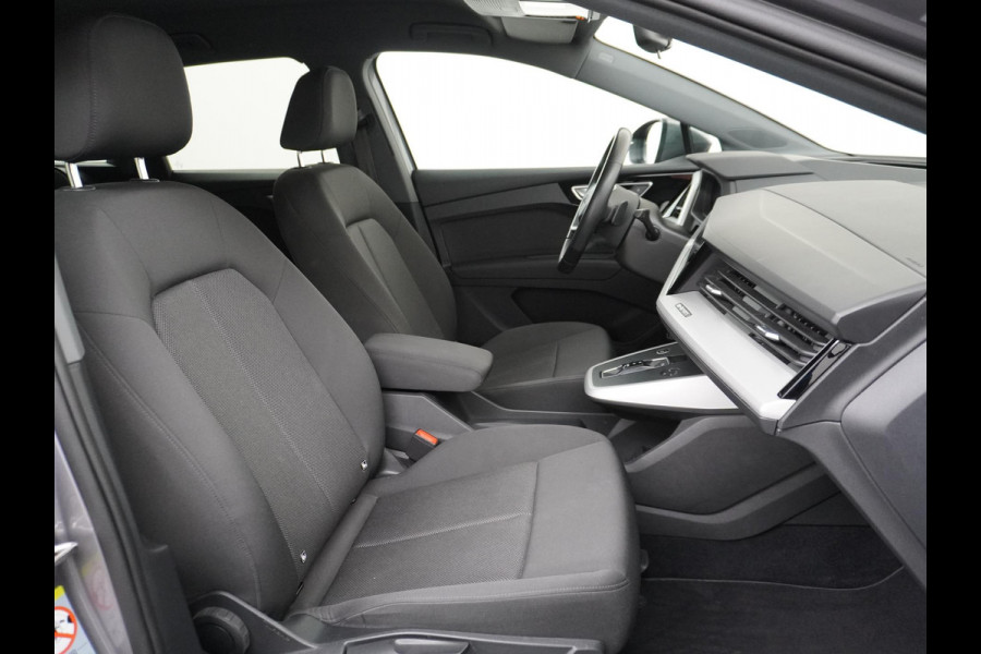 Audi Q4 e-tron 40 Advanced 77 kWh ORIG. NL. NAP KM.  | CAMERA | DEALER ONDERHOUDEN