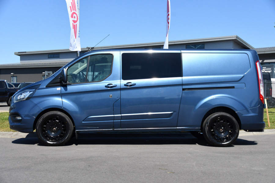 Ford Transit Custom 300 2.0 TDCI L2H1 Limited DC Camera, Cruise, Carplay, 170PK, Trekhaak, Stoelverwarming, Automaat, 2 x Schuifdeur, Uniek!