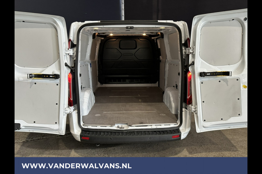 Ford Transit Custom 2.0 TDCI 130 pk L2H1 Euro6 Airco | Stoelverwarming | Multimedia Scherm | 2800kg trekvermogen Cruisecontrol, Parkeersensoren, Bijrijdersbank, verwarmde voorruit