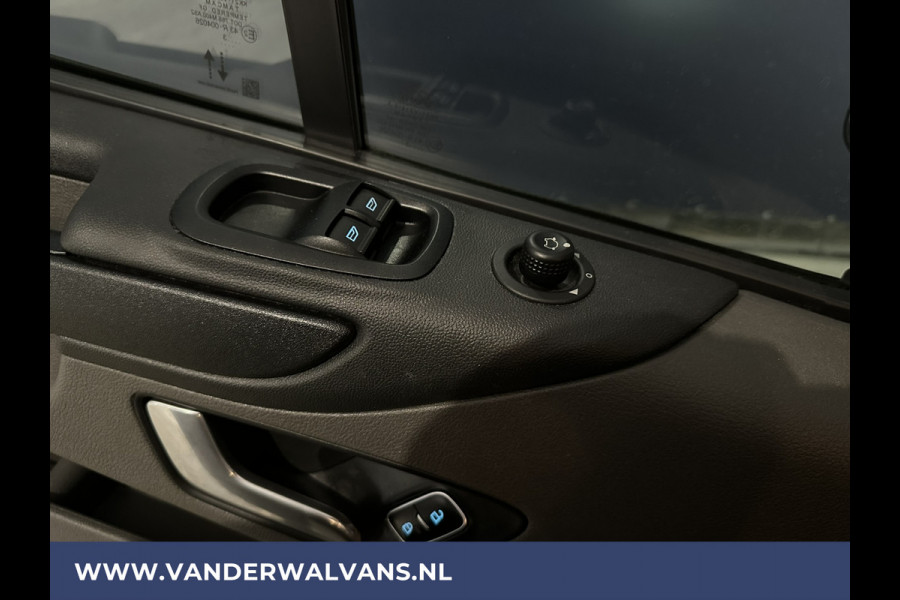 Ford Transit Custom 2.0 TDCI 130 pk L2H1 Euro6 Airco | Stoelverwarming | Multimedia Scherm | 2800kg trekvermogen Cruisecontrol, Parkeersensoren, Bijrijdersbank, verwarmde voorruit
